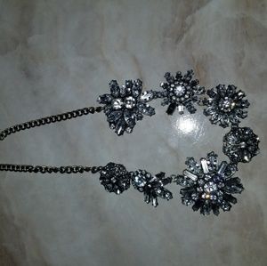 Bauble bar statement necklace